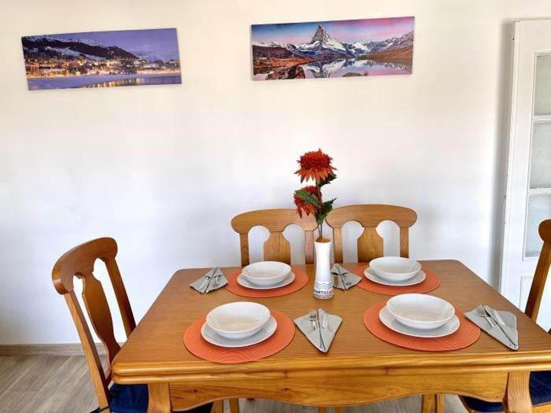 Apartamento 3br-sleeps6-balcony-a C-5min To